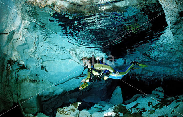 Cueva Taina