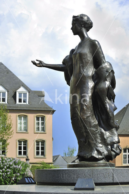 statue grand duchess Charlotte