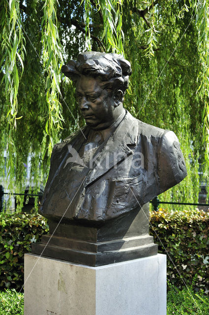 Statue Felix Timmermans